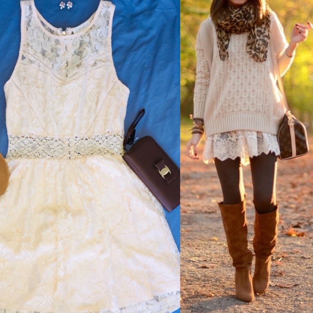 🍂2 for $9! F21 Lined Floral Lace Overlay D…